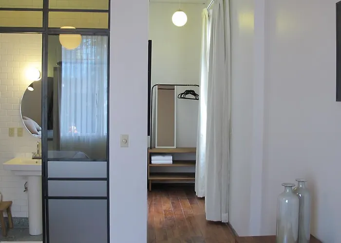 Mera 234 Guest house *
